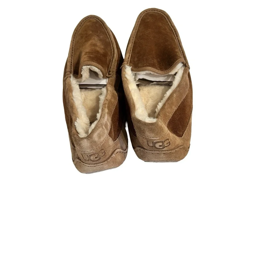 Men's UGG Ascot‎ Corduroy II, Style# 1125932, Size 18, Moccasins Shoes Chestnut